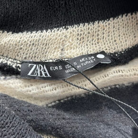 Zara Turtleneck Oversized Striped Sweater - Size S - NWT - Picture 3 of 8